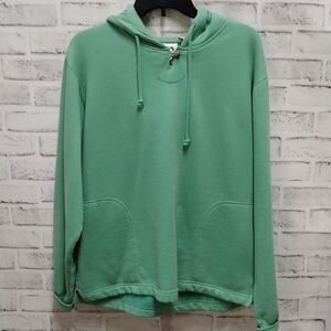 White mountain traders hoodie